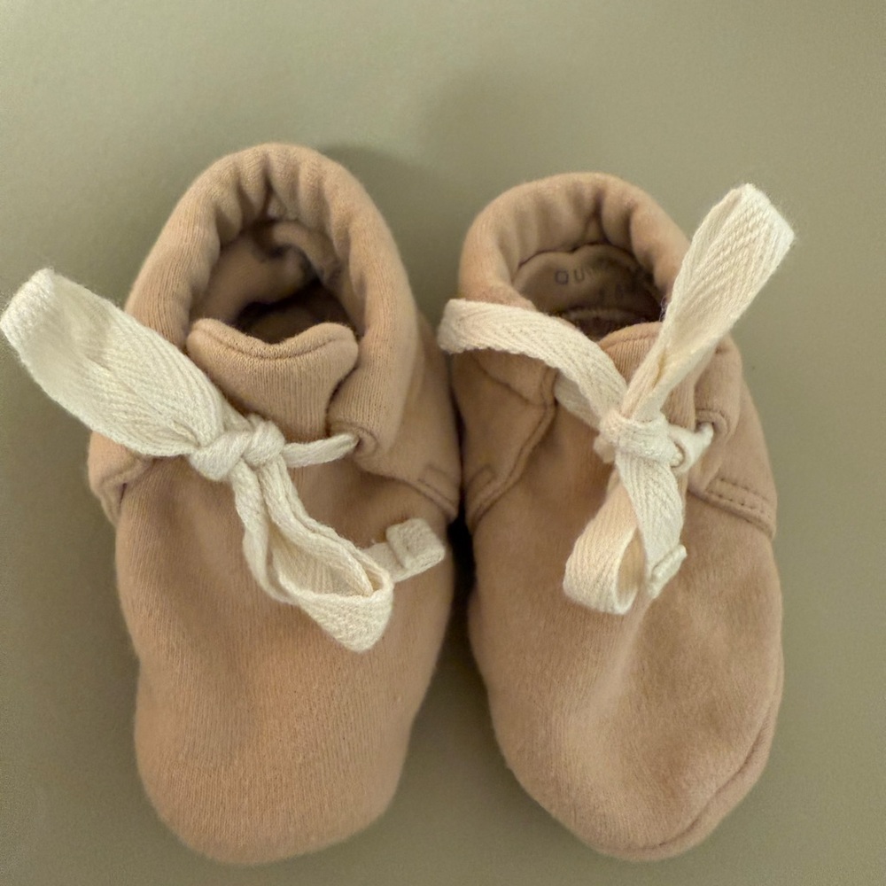 Quincy Mae Soft Tan / Blush Baby Shoes with White Laces 3-6 months